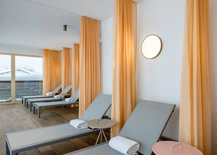 Lifestylehotel Max * Ζέεφελντ