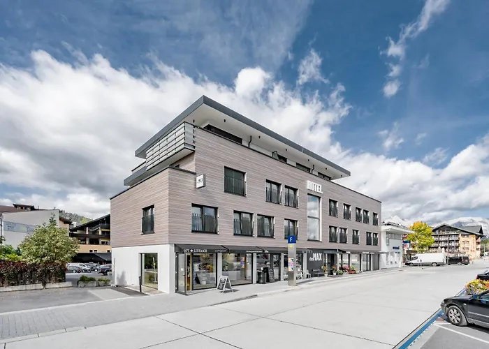 Hotel Lifestylehotel Max Seefeld in Tirol