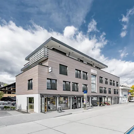 Hotel Lifestylehotel Max Seefeld in Tirol